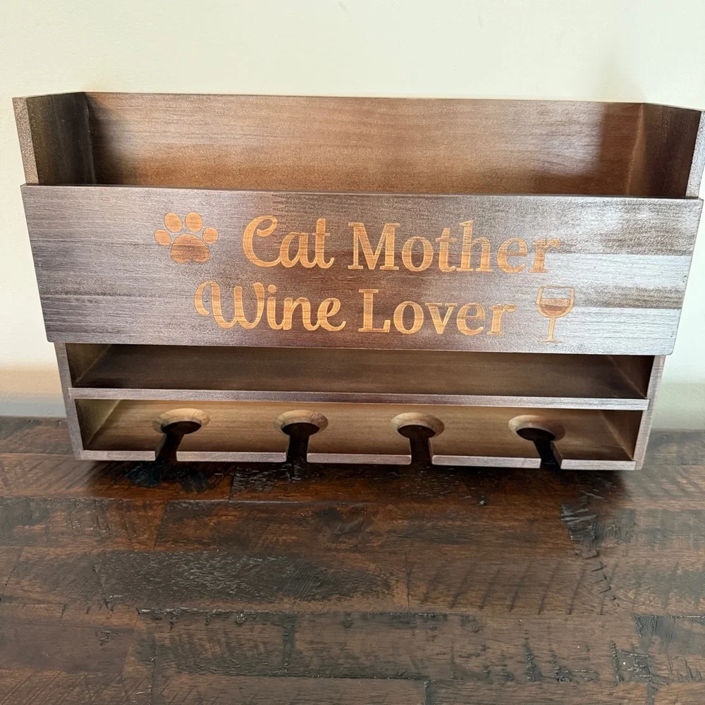 Wooden Wine Rack with Cat Mother Wine Lover Design NEW
